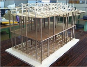 木造軸組み住宅の振動模型製作(H23)の画像1